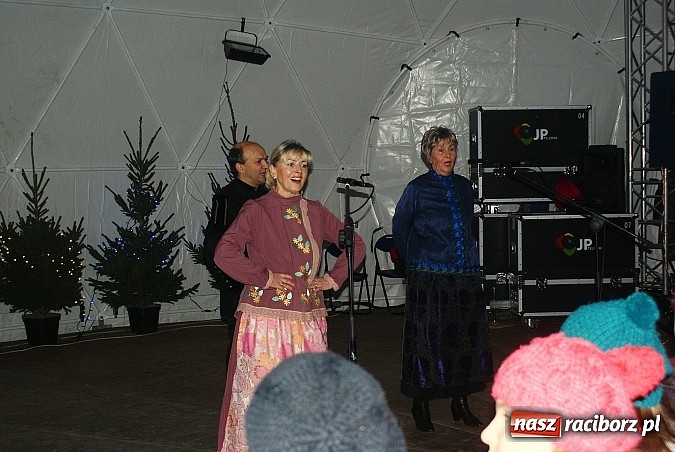 Zdjęcie w galerii na portalu naszraciborz.pl: Jarmark Bożonarodzeniowy na Rynku, czyli moc atrakcji na ten weekend wiadomości z regionu