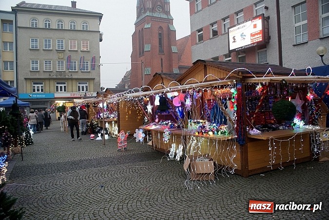 Zdjęcie w galerii na portalu naszraciborz.pl: Jarmark Bożonarodzeniowy na Rynku, czyli moc atrakcji na ten weekend wiadomości z regionu
