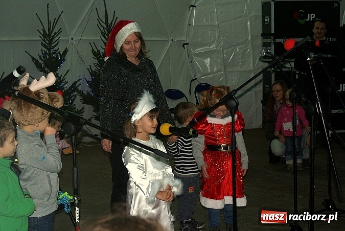 Zdjęcie w galerii na portalu naszraciborz.pl: Jarmark Bożonarodzeniowy na Rynku, czyli moc atrakcji na ten weekend wiadomości z regionu