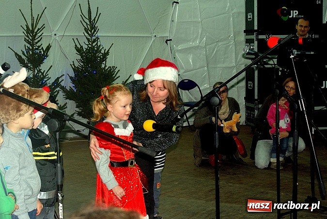 Zdjęcie w galerii na portalu naszraciborz.pl: Jarmark Bożonarodzeniowy na Rynku, czyli moc atrakcji na ten weekend wiadomości z regionu