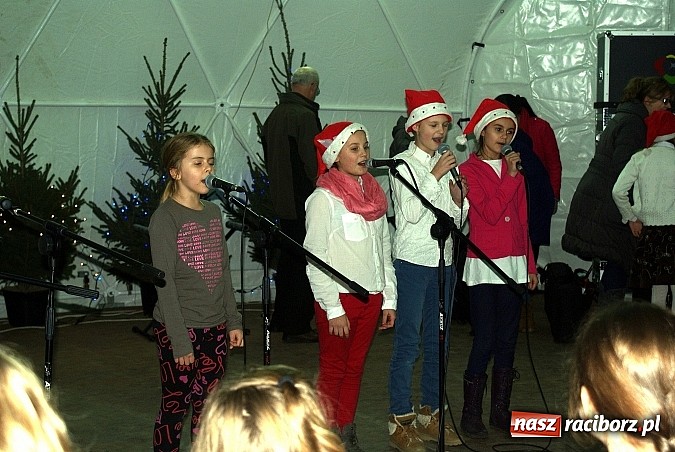 Zdjęcie w galerii na portalu naszraciborz.pl: Jarmark Bożonarodzeniowy na Rynku, czyli moc atrakcji na ten weekend wiadomości z regionu