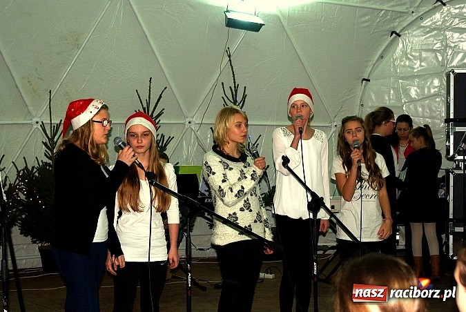 Zdjęcie w galerii na portalu naszraciborz.pl: Jarmark Bożonarodzeniowy na Rynku, czyli moc atrakcji na ten weekend wiadomości z regionu