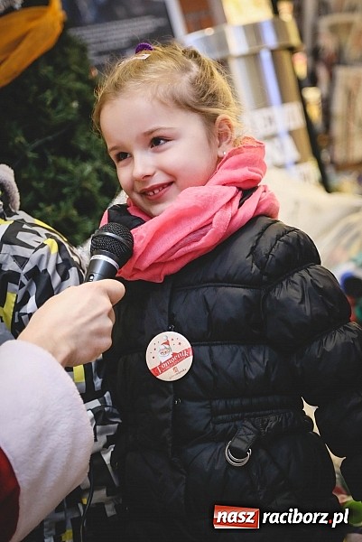 Zdjęcie w galerii na portalu naszraciborz.pl: Mikołajki w Młyńskiej i na zamku wiadomości z regionu