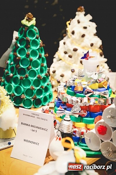 Zdjęcie w galerii na portalu naszraciborz.pl: Mikołajki w Młyńskiej i na zamku wiadomości z regionu