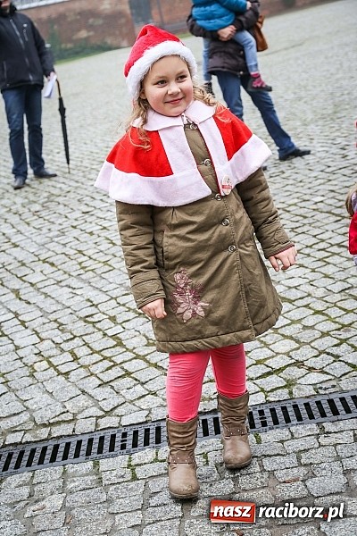 Zdjęcie w galerii na portalu naszraciborz.pl: Mikołajki w Młyńskiej i na zamku wiadomości z regionu