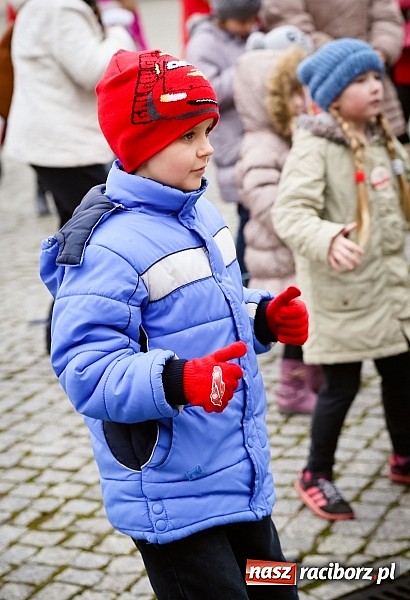 Zdjęcie w galerii na portalu naszraciborz.pl: Mikołajki w Młyńskiej i na zamku wiadomości z regionu
