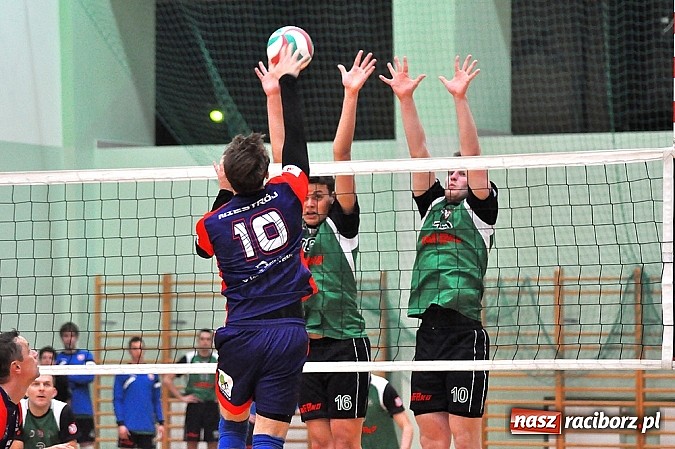 Zdjęcie w galerii na portalu naszraciborz.pl: Siatkarze Rafako ulegli Volley'owi Rybnik wiadomości z regionu