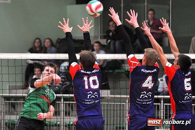 Zdjęcie w galerii na portalu naszraciborz.pl: Siatkarze Rafako ulegli Volley'owi Rybnik wiadomości z regionu