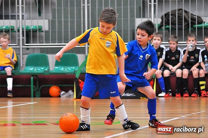 Zdjęcie w galerii na portalu naszraciborz.pl: Zmagania młodych piłkarzy w Arenie Rafako wiadomości z regionu