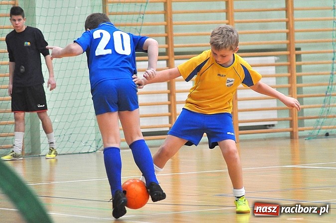 Zdjęcie w galerii na portalu naszraciborz.pl: Zmagania młodych piłkarzy w Arenie Rafako wiadomości z regionu