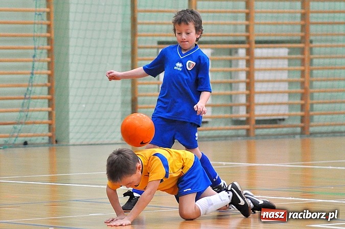 Zdjęcie w galerii na portalu naszraciborz.pl: Zmagania młodych piłkarzy w Arenie Rafako wiadomości z regionu
