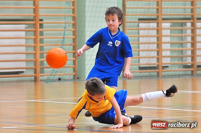 Zdjęcie w galerii na portalu naszraciborz.pl: Zmagania młodych piłkarzy w Arenie Rafako wiadomości z regionu