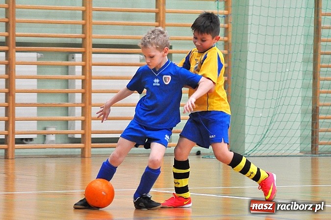 Zdjęcie w galerii na portalu naszraciborz.pl: Zmagania młodych piłkarzy w Arenie Rafako wiadomości z regionu