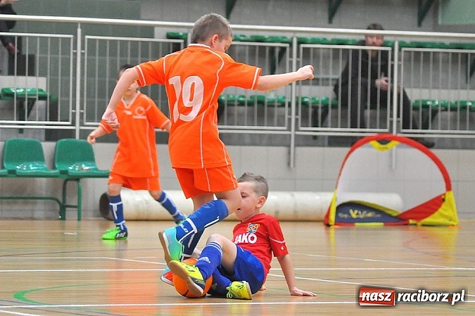 Zdjęcie w galerii na portalu naszraciborz.pl: Zmagania młodych piłkarzy w Arenie Rafako wiadomości z regionu