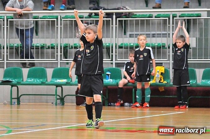 Zdjęcie w galerii na portalu naszraciborz.pl: Zmagania młodych piłkarzy w Arenie Rafako wiadomości z regionu