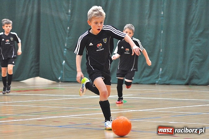 Zdjęcie w galerii na portalu naszraciborz.pl: Zmagania młodych piłkarzy w Arenie Rafako wiadomości z regionu