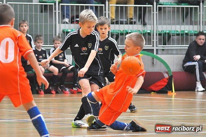 Zdjęcie w galerii na portalu naszraciborz.pl: Zmagania młodych piłkarzy w Arenie Rafako wiadomości z regionu