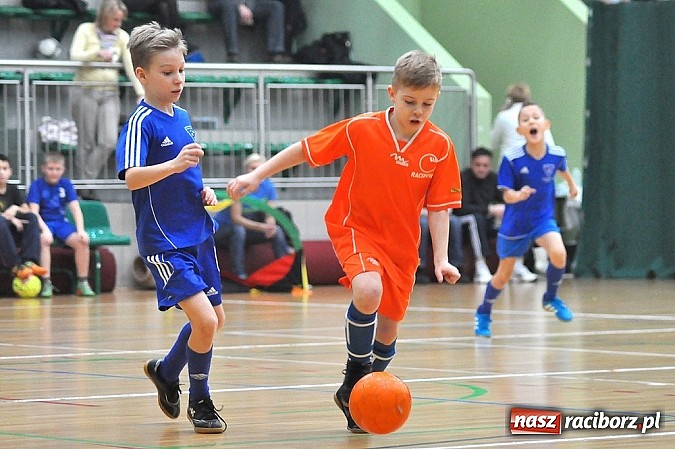 Zdjęcie w galerii na portalu naszraciborz.pl: Zmagania młodych piłkarzy w Arenie Rafako wiadomości z regionu