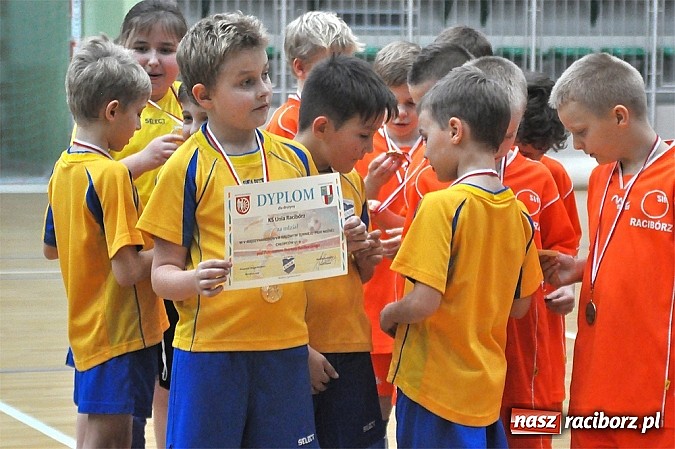 Zdjęcie w galerii na portalu naszraciborz.pl: Zmagania młodych piłkarzy w Arenie Rafako wiadomości z regionu