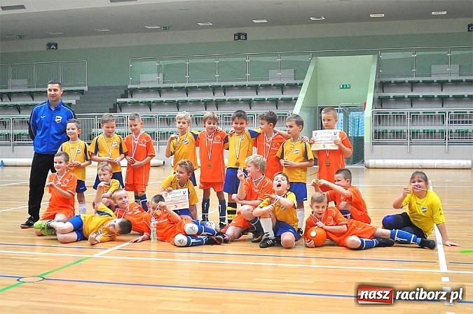 Zdjęcie w galerii na portalu naszraciborz.pl: Zmagania młodych piłkarzy w Arenie Rafako wiadomości z regionu