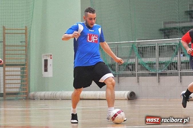 Zdjęcie w galerii na portalu naszraciborz.pl: Sobota w HLPN. Minimalne wygrane Samych Swoich i Płomienia wiadomości z regionu