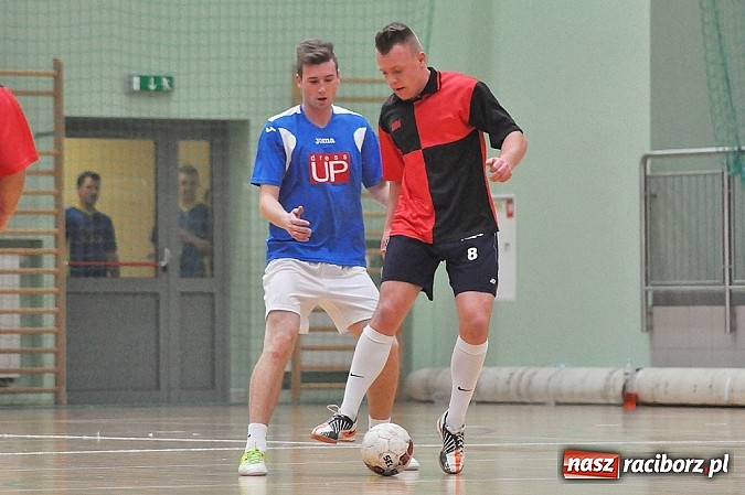 Zdjęcie w galerii na portalu naszraciborz.pl: Sobota w HLPN. Minimalne wygrane Samych Swoich i Płomienia wiadomości z regionu