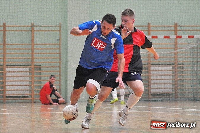 Zdjęcie w galerii na portalu naszraciborz.pl: Sobota w HLPN. Minimalne wygrane Samych Swoich i Płomienia wiadomości z regionu