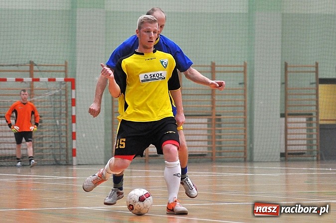 Zdjęcie w galerii na portalu naszraciborz.pl: Sobota w HLPN. Minimalne wygrane Samych Swoich i Płomienia wiadomości z regionu