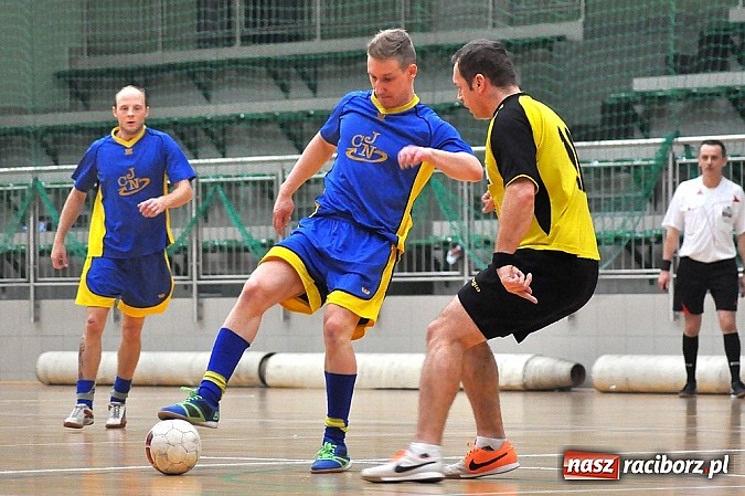 Zdjęcie w galerii na portalu naszraciborz.pl: Sobota w HLPN. Minimalne wygrane Samych Swoich i Płomienia wiadomości z regionu