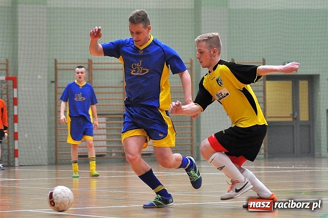 Zdjęcie w galerii na portalu naszraciborz.pl: Sobota w HLPN. Minimalne wygrane Samych Swoich i Płomienia wiadomości z regionu