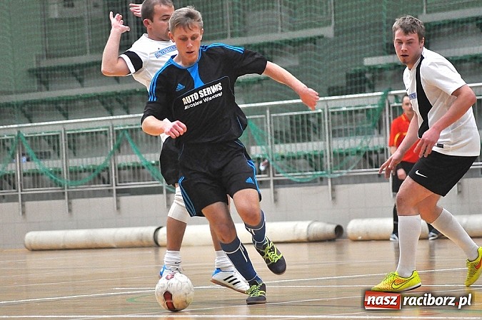 Zdjęcie w galerii na portalu naszraciborz.pl: Sobota w HLPN. Minimalne wygrane Samych Swoich i Płomienia wiadomości z regionu