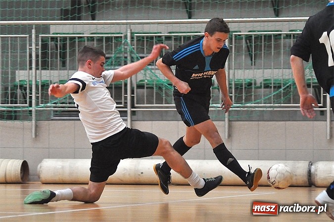 Zdjęcie w galerii na portalu naszraciborz.pl: Sobota w HLPN. Minimalne wygrane Samych Swoich i Płomienia wiadomości z regionu