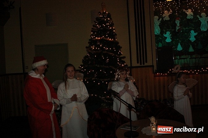Zdjęcie w galerii na portalu naszraciborz.pl: Tak wspomnienie św. Mikołaja świętowano w Borucinie wiadomości z regionu