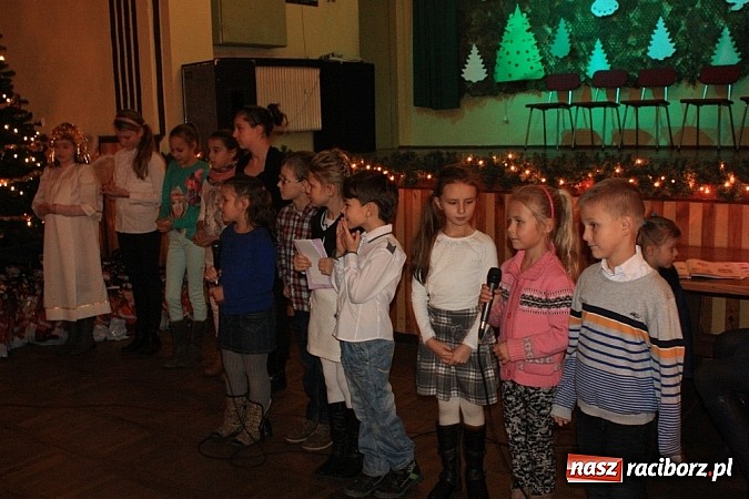 Zdjęcie w galerii na portalu naszraciborz.pl: Tak wspomnienie św. Mikołaja świętowano w Borucinie wiadomości z regionu