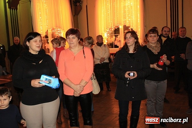 Zdjęcie w galerii na portalu naszraciborz.pl: Tak wspomnienie św. Mikołaja świętowano w Borucinie wiadomości z regionu