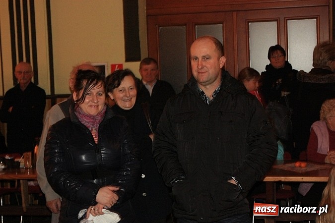 Zdjęcie w galerii na portalu naszraciborz.pl: Tak wspomnienie św. Mikołaja świętowano w Borucinie wiadomości z regionu