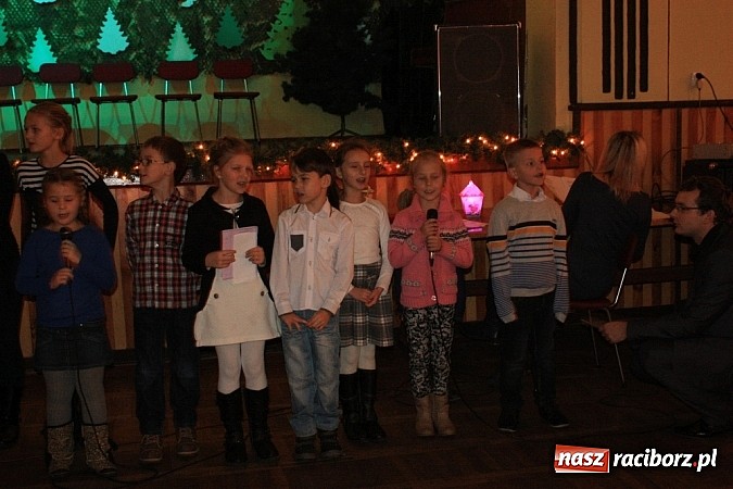 Zdjęcie w galerii na portalu naszraciborz.pl: Tak wspomnienie św. Mikołaja świętowano w Borucinie wiadomości z regionu