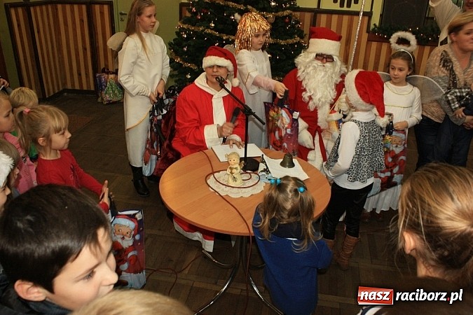 Zdjęcie w galerii na portalu naszraciborz.pl: Tak wspomnienie św. Mikołaja świętowano w Borucinie wiadomości z regionu
