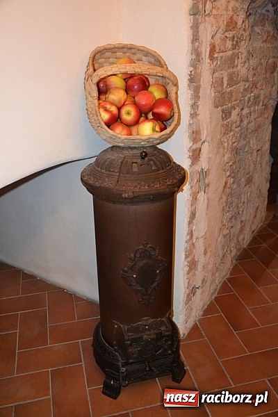 Zdjęcie w galerii na portalu naszraciborz.pl: Niedzielne Jarmarki w murach starego opactwa wiadomości z regionu