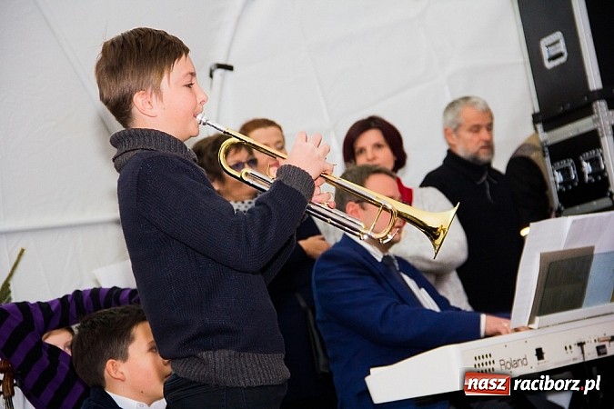 Zdjęcie w galerii na portalu naszraciborz.pl: Drugi dzień Jarmarku Bożonarodzeniowego  wiadomości z regionu