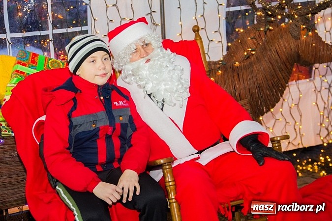 Zdjęcie w galerii na portalu naszraciborz.pl: Drugi dzień Jarmarku Bożonarodzeniowego  wiadomości z regionu