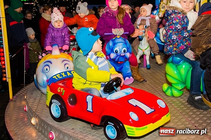 Zdjęcie w galerii na portalu naszraciborz.pl: Drugi dzień Jarmarku Bożonarodzeniowego  wiadomości z regionu