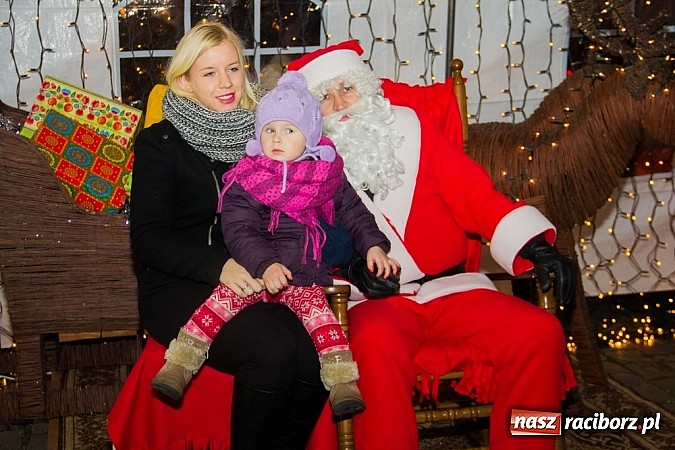 Zdjęcie w galerii na portalu naszraciborz.pl: Drugi dzień Jarmarku Bożonarodzeniowego  wiadomości z regionu