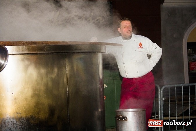 Zdjęcie w galerii na portalu naszraciborz.pl: Drugi dzień Jarmarku Bożonarodzeniowego  wiadomości z regionu