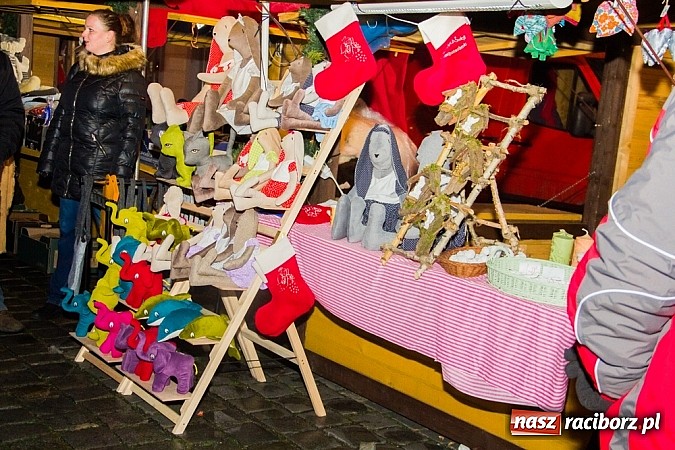 Zdjęcie w galerii na portalu naszraciborz.pl: Drugi dzień Jarmarku Bożonarodzeniowego  wiadomości z regionu