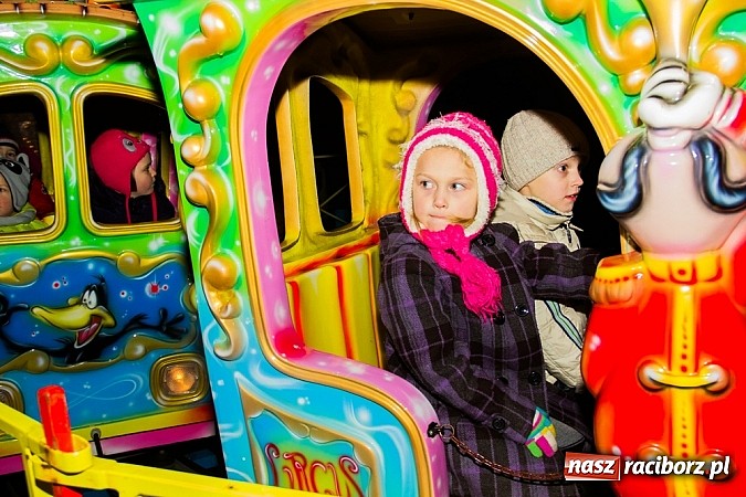 Zdjęcie w galerii na portalu naszraciborz.pl: Drugi dzień Jarmarku Bożonarodzeniowego  wiadomości z regionu