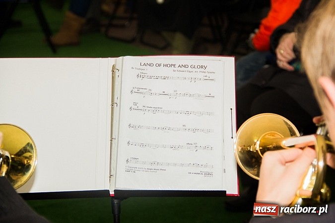 Zdjęcie w galerii na portalu naszraciborz.pl: Drugi dzień Jarmarku Bożonarodzeniowego  wiadomości z regionu