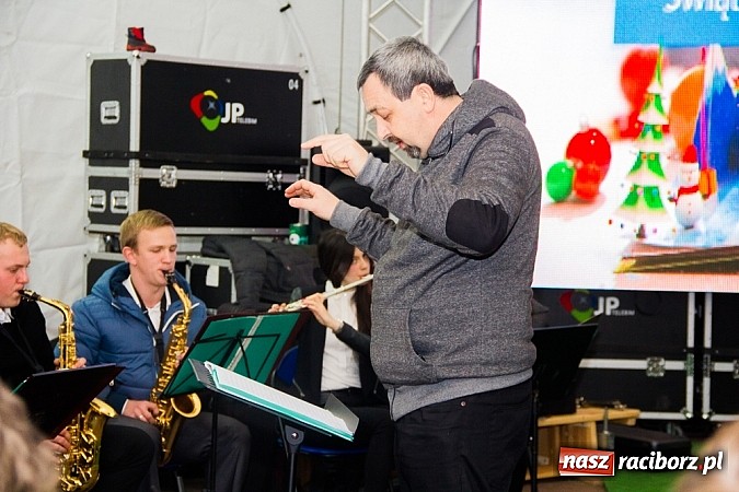 Zdjęcie w galerii na portalu naszraciborz.pl: Drugi dzień Jarmarku Bożonarodzeniowego  wiadomości z regionu