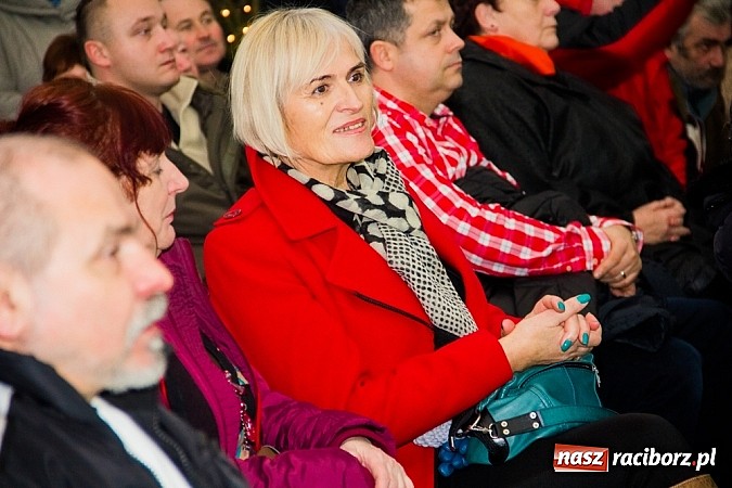 Zdjęcie w galerii na portalu naszraciborz.pl: Drugi dzień Jarmarku Bożonarodzeniowego  wiadomości z regionu