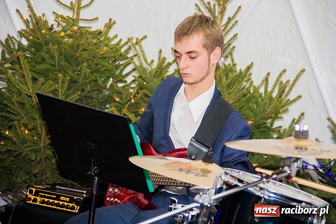 Zdjęcie w galerii na portalu naszraciborz.pl: Drugi dzień Jarmarku Bożonarodzeniowego  wiadomości z regionu